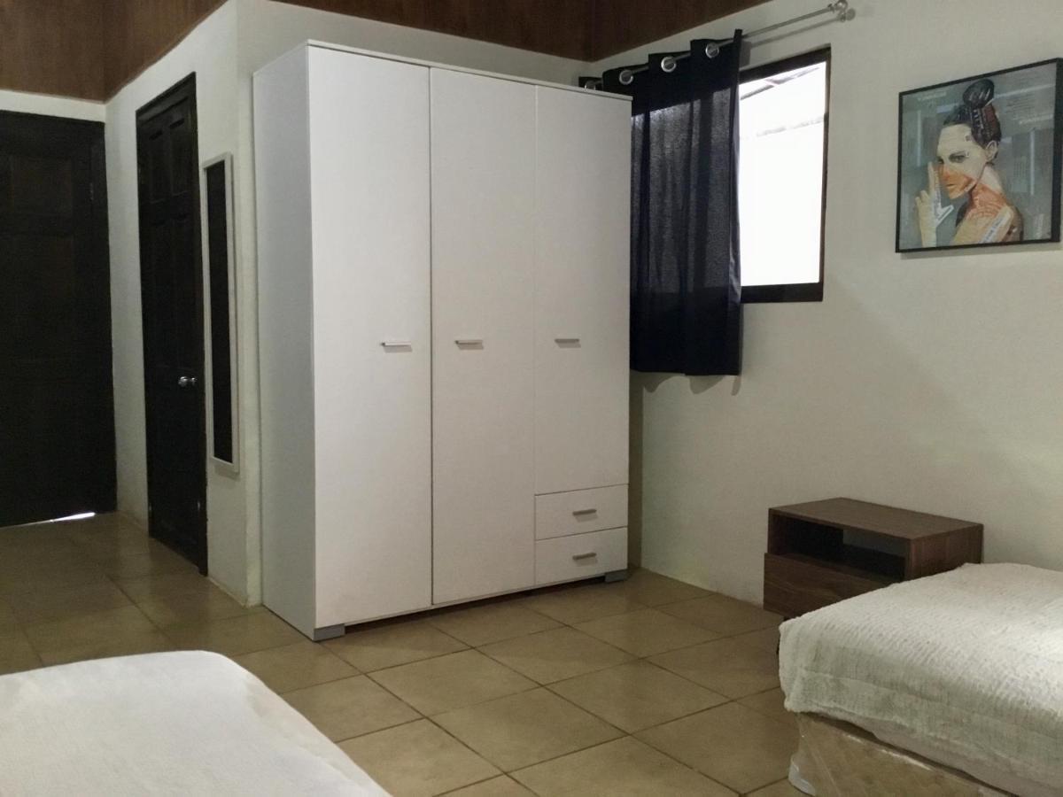 Brand New House Alajuela Near The Airpor Hotel Buitenkant foto
